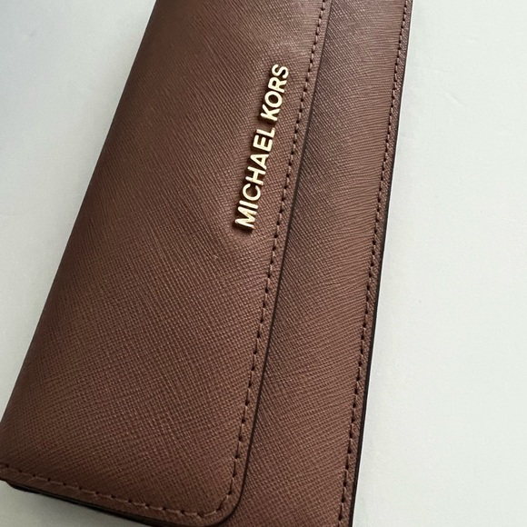 Michael Kors Dusty Rose Flap Wallet - Picture 6 of 9